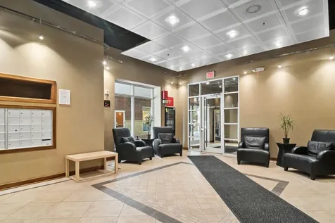 40 East Northwest Highway Mount Prospect IL 60056
