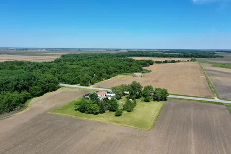 3159 North State Route 1 St. Anne IL 60964