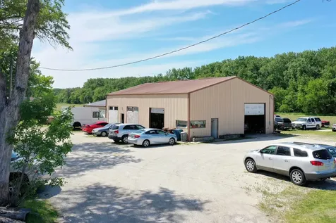 3159 North State Route 1 St. Anne IL 60964