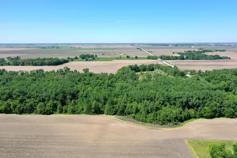 3159 North State Route 1 St. Anne IL 60964