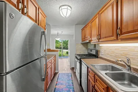 1227 South Old Wilke Road Arlington Heights IL 60005