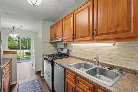 1227 South Old Wilke Road Arlington Heights IL 60005