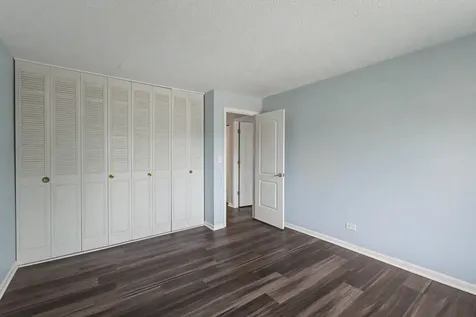 1227 South Old Wilke Road Arlington Heights IL 60005