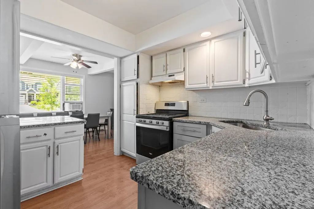 4335 Prospect Avenue Downers Grove IL 60515