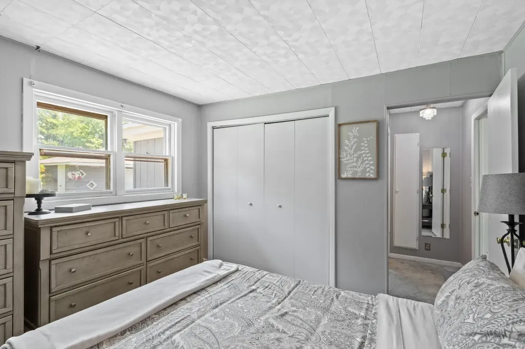 4335 Prospect Avenue Downers Grove IL 60515