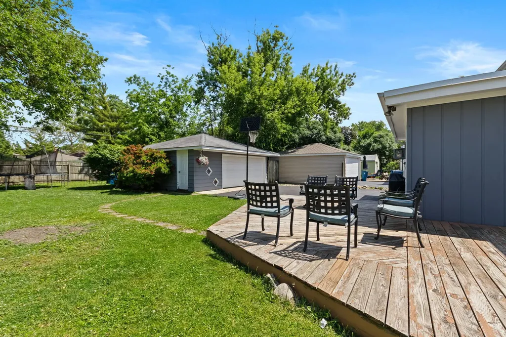 4335 Prospect Avenue Downers Grove IL 60515