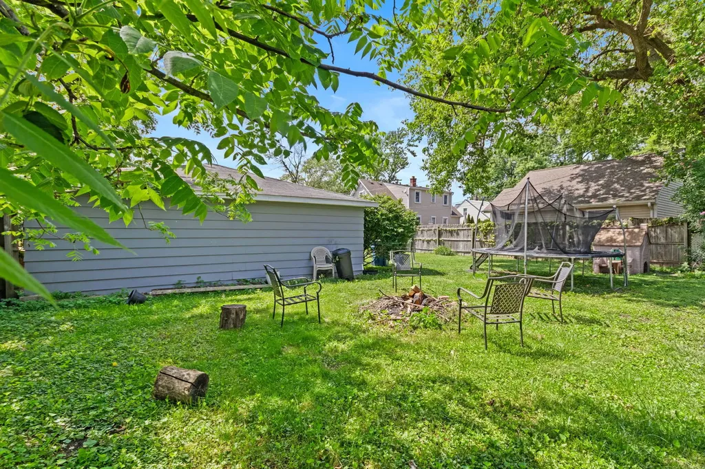 4335 Prospect Avenue Downers Grove IL 60515