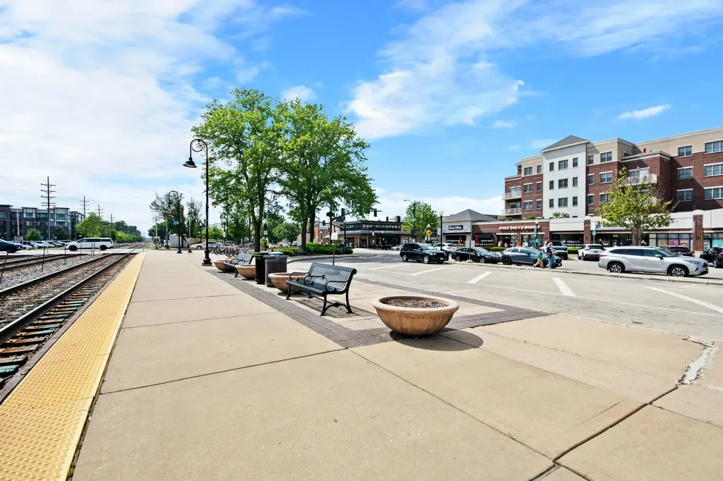 4335 Prospect Avenue Downers Grove IL 60515