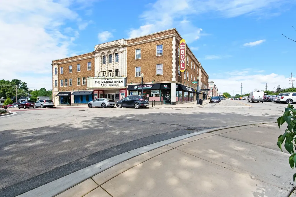 4335 Prospect Avenue Downers Grove IL 60515