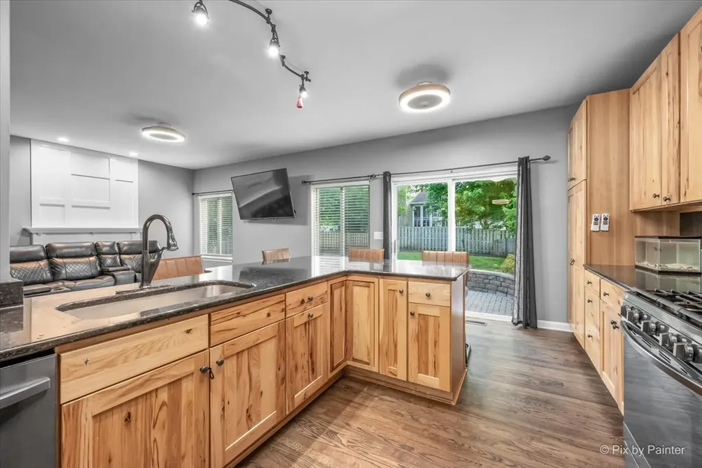 906 Barbara Street Lake In The Hills IL 60156