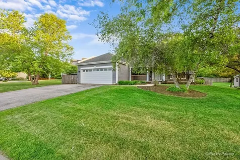 906 Barbara Street Lake In The Hills IL 60156