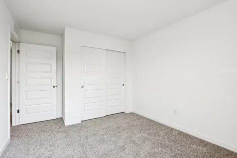 992 Sapphire Lane Montgomery IL 60538
