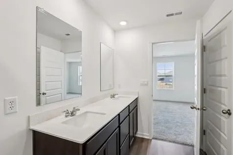 992 Sapphire Lane Montgomery IL 60538