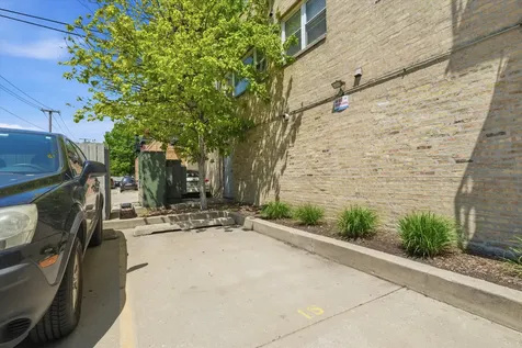 2501 West Bryn Mawr Avenue Chicago IL 60659