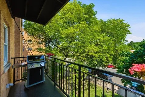 2501 West Bryn Mawr Avenue Chicago IL 60659