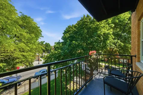 2501 West Bryn Mawr Avenue Chicago IL 60659