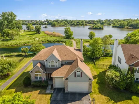 1759 Napa Suwe Lane Wauconda IL 60084