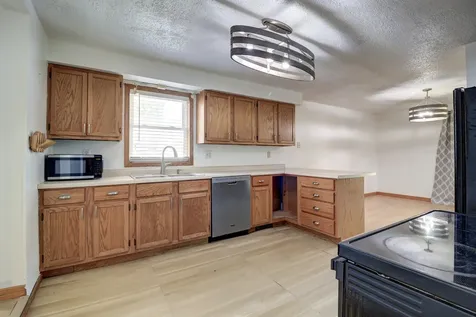 301 Ash Avenue Morrison IL 61270