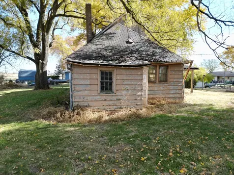 2268 East 1680 North Road Watseka IL 60970