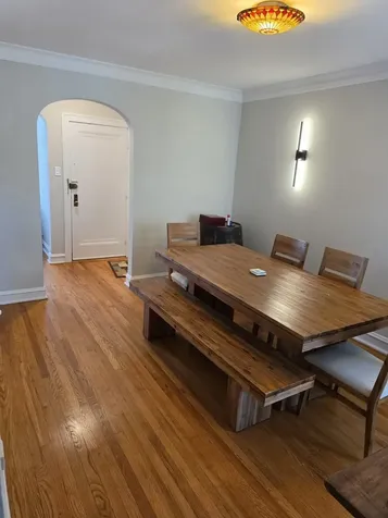 4321 North Leavitt Street Chicago IL 60618