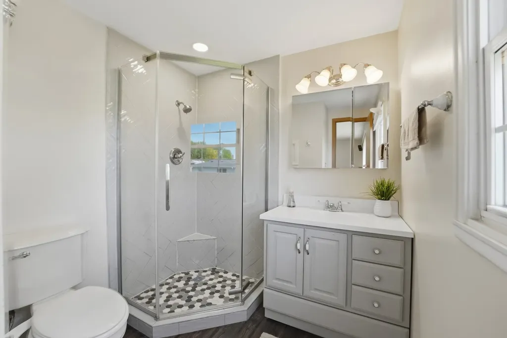 516 Janine Lane Schaumburg IL 60193