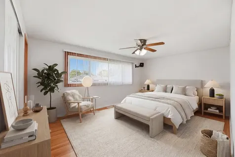 516 Janine Lane Schaumburg IL 60193