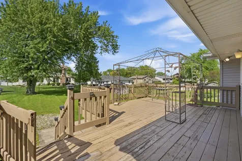 516 Janine Lane Schaumburg IL 60193