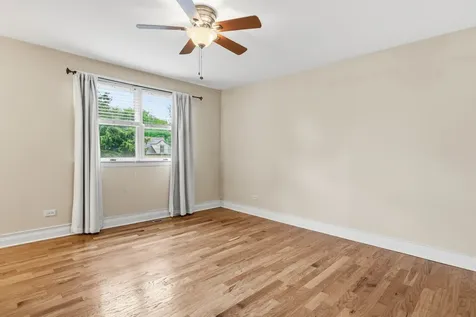 17720 67TH Avenue Tinley Park IL 60477