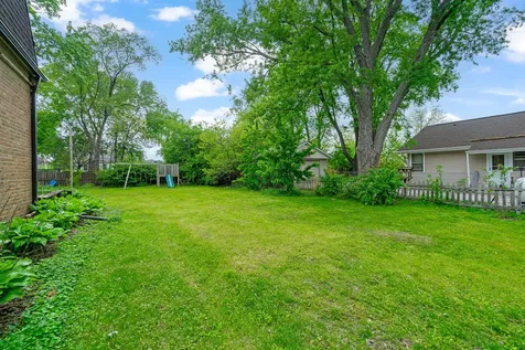 17720 67TH Avenue Tinley Park IL 60477