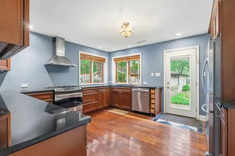 17720 67TH Avenue Tinley Park IL 60477