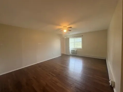 8928 North Steven Drive Des Plaines IL 60016