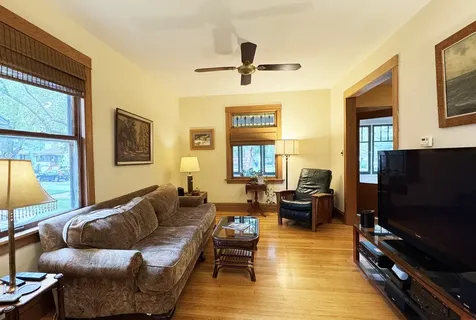 804 South Grove Avenue Oak Park IL 60304