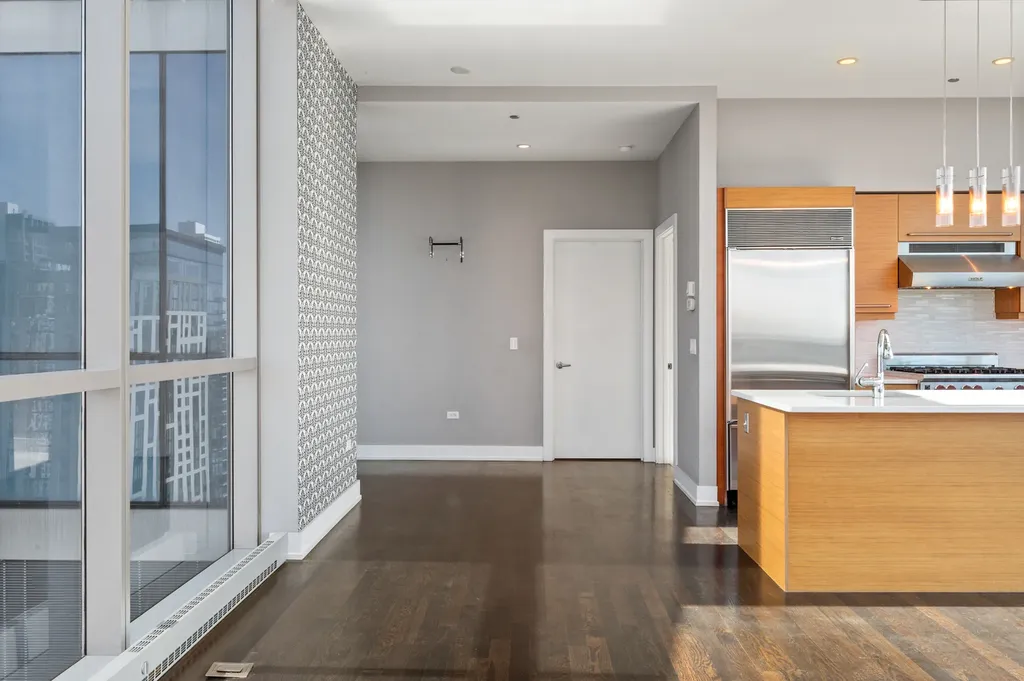 110 West Superior Street Chicago IL 60654