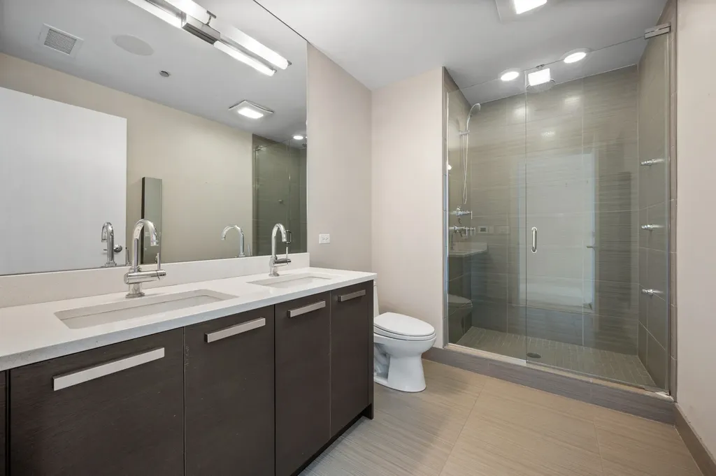 110 West Superior Street Chicago IL 60654