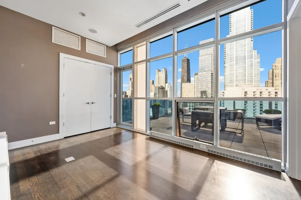 110 West Superior Street Chicago IL 60654