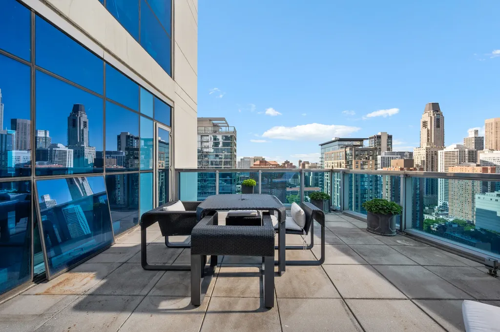 110 West Superior Street Chicago IL 60654