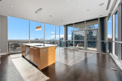 110 West Superior Street Chicago IL 60654