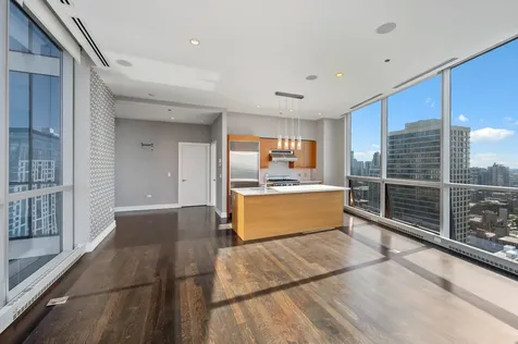 110 West Superior Street Chicago IL 60654