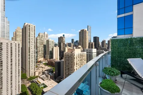 110 West Superior Street Chicago IL 60654