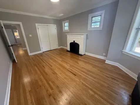 4956 North Harding Avenue Chicago IL 60625