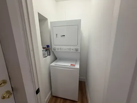 4956 North Harding Avenue Chicago IL 60625