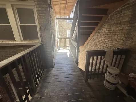4956 North Harding Avenue Chicago IL 60625