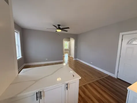 4956 North Harding Avenue Chicago IL 60625