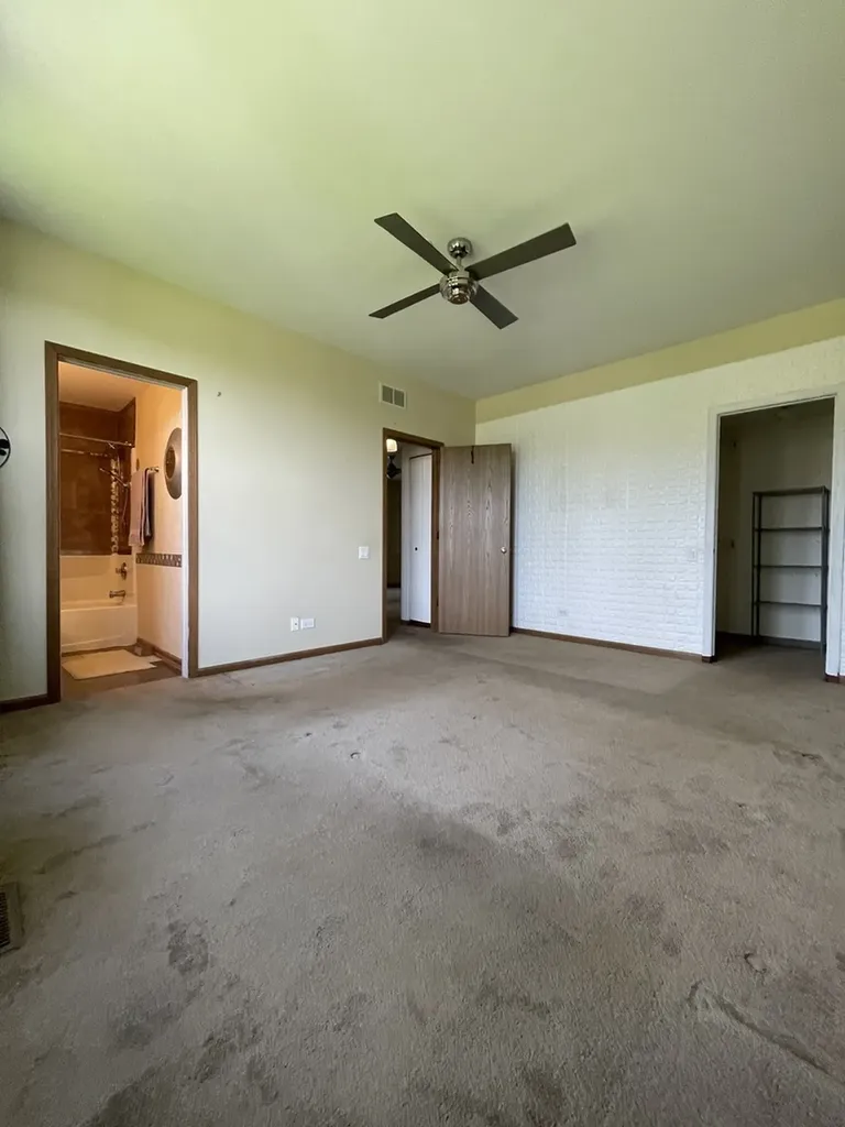 268 Gazebo Lane Lombard IL 60148