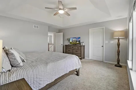 260 East Parkland Drive Island Lake IL 60042