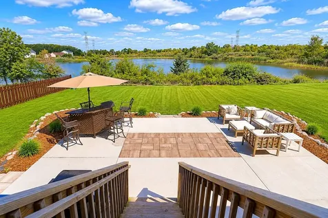 260 East Parkland Drive Island Lake IL 60042