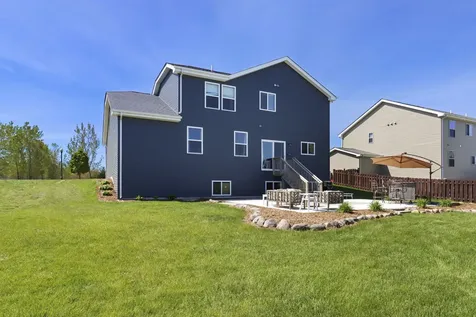 260 East Parkland Drive Island Lake IL 60042