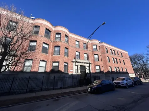 368 East 59th Street Chicago IL 60637