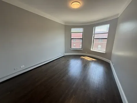 368 East 59th Street Chicago IL 60637