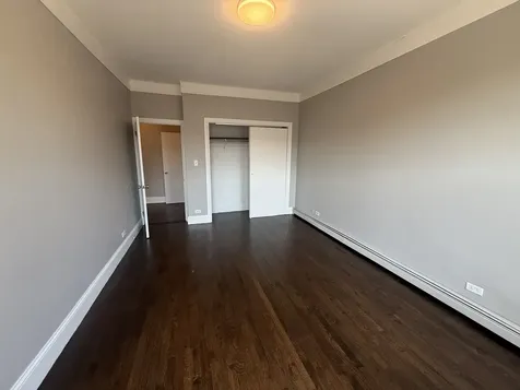 368 East 59th Street Chicago IL 60637